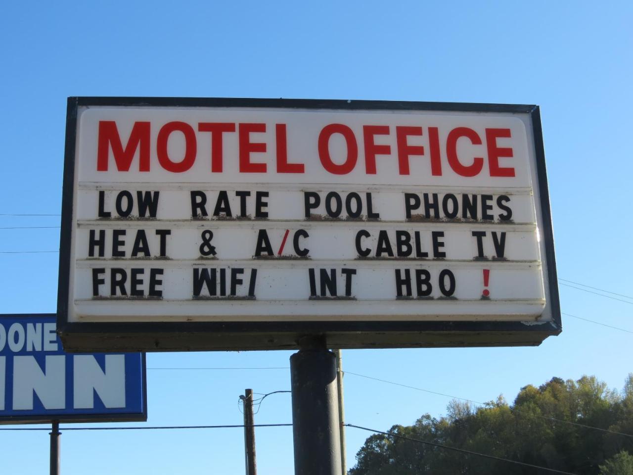 Motel Boone Trail